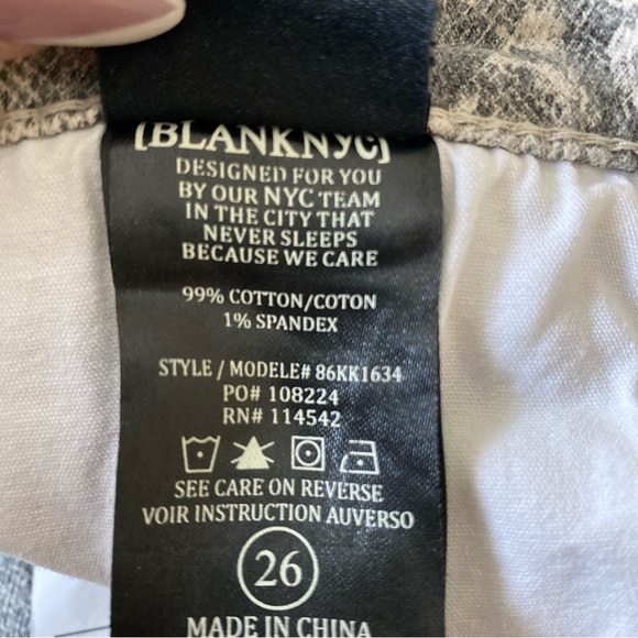 BLANKNYC The Reade Crop in Snake Print, size 26 - Picture 14 of 16